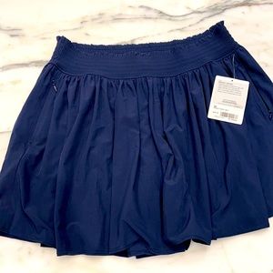NWT Athleta Sneaky Shorts